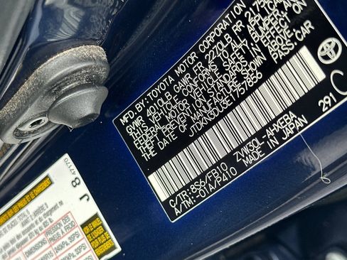 Used 2014 Toyota Prius Three image 23