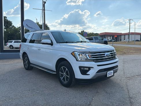 Used 2021 Ford Expedition XLT RWD image 14