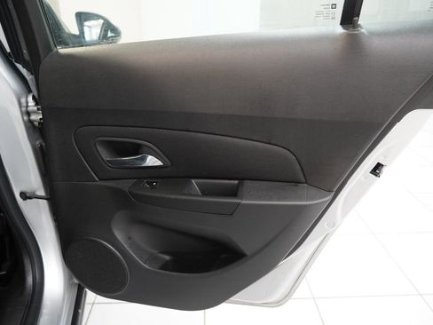 Used 2013 Chevrolet Cruze LT image 26