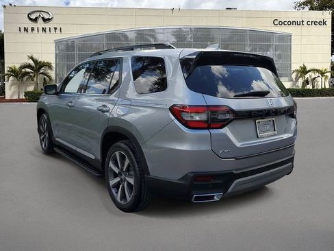 Used 2023 Honda Pilot Elite image 4