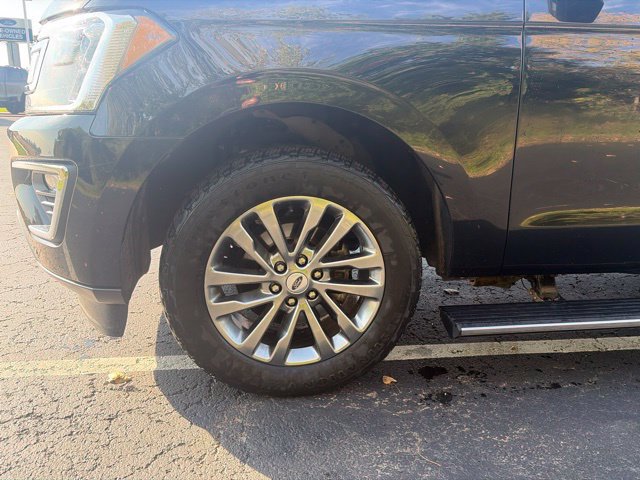 Used 2019 Ford Expedition Max Limited AWD/4WD image 4
