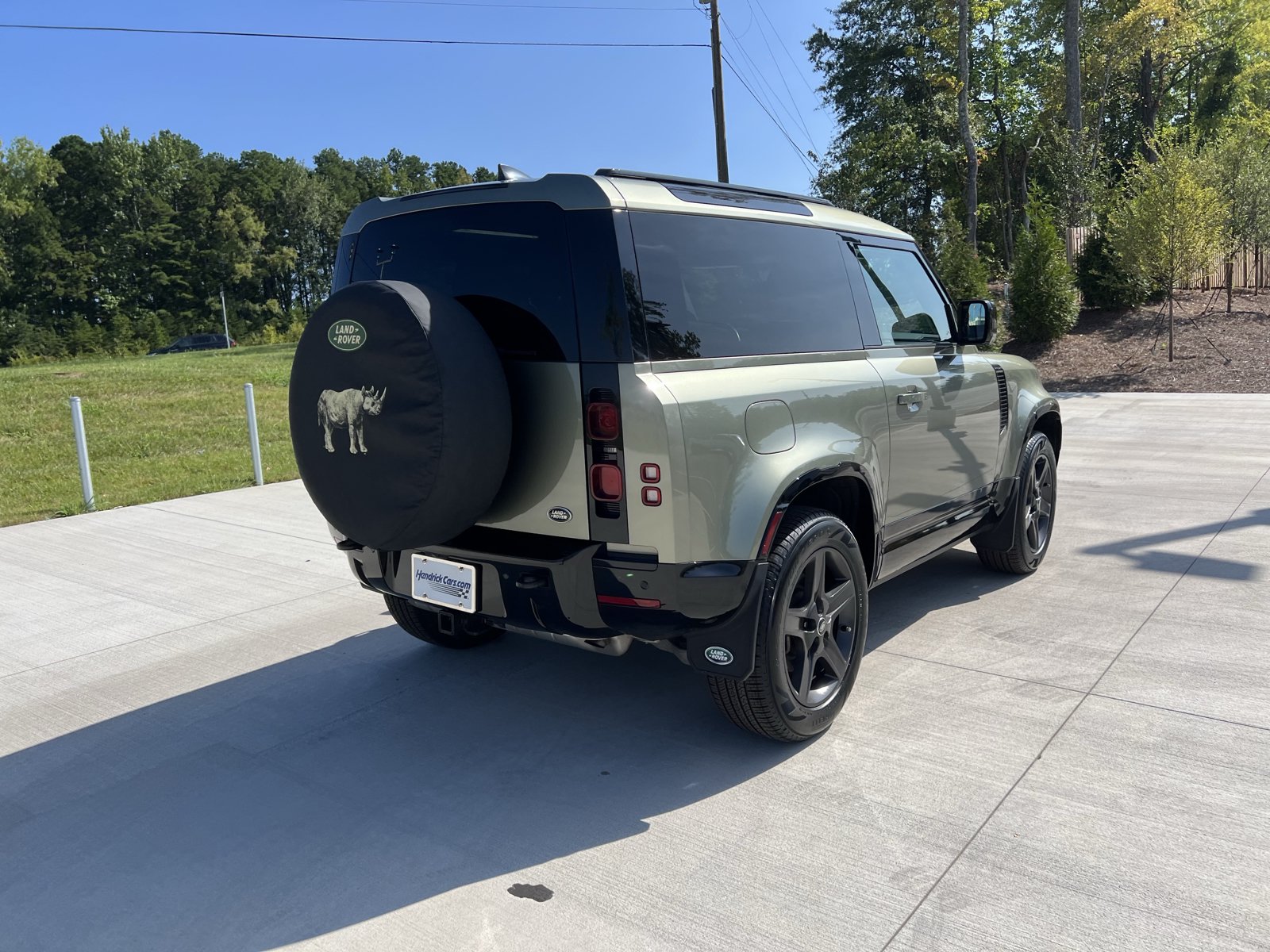 Used 2023 Land Rover Defender 90 X-Dynamic SE AWD/4WD image 8