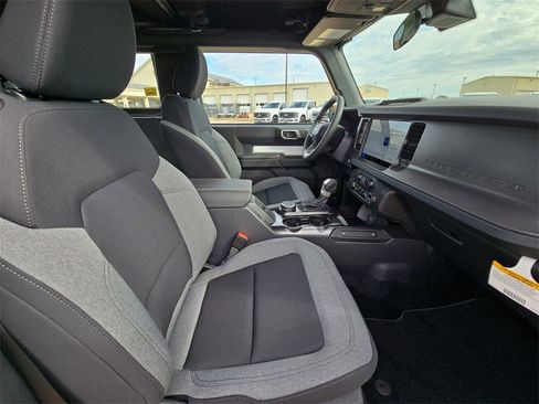 New 2025 Ford Bronco 2-Door image 10