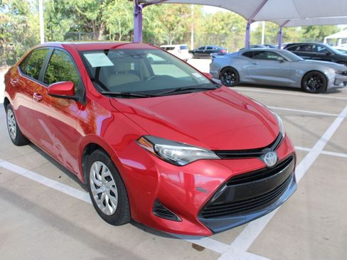 Used 2019 Toyota Corolla LE FWD image 8