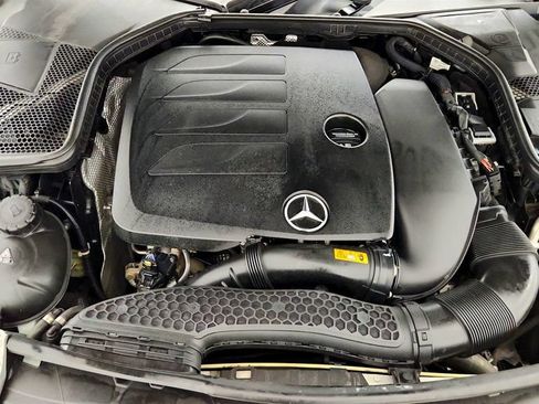 Used 2019 Mercedes-Benz C 300 Sedan w/ Premium Package image 24