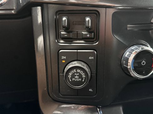 Used 2022 Ford F150 XLT w/ Equipment Group 302A High AWD/4WD image 25