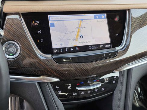 Used 2023 Cadillac XT6 Sport w/ Platinum Package image 9