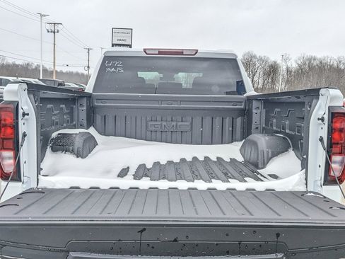 New 2026 GMC Sierra 1500 SLE w/ X31 Off-Road Package image 13