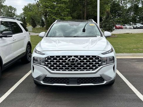 Used 2022 Hyundai Santa Fe SEL w/ Convenience + Premium Package FWD image 2