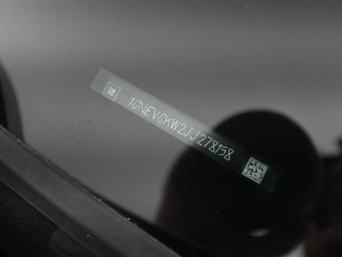 Used 2018 Chevrolet Traverse LT image 26