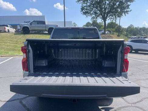 Used 2023 Chevrolet Silverado 1500 LT AWD/4WD image 8