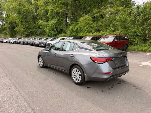 Used 2023 Nissan Sentra S FWD image 6