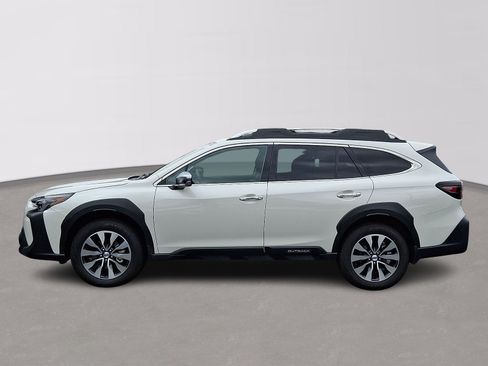 Used 2025 Subaru Outback Touring XT w/ Popular Package #2 AWD/4WD image 7