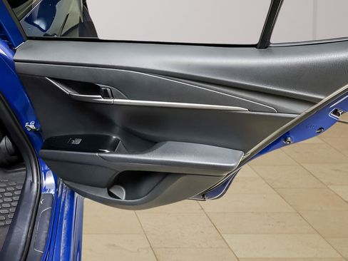 Certified 2025 Toyota Camry SE FWD image 22