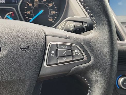 Used 2019 Ford Escape SE FWD image 20