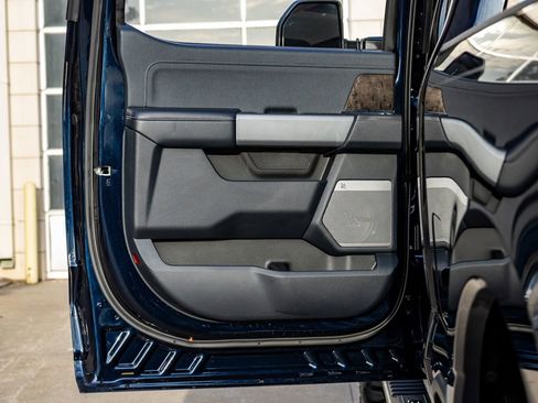 Used 2024 Ford F250 Lariat w/ Lariat Ultimate Package image 38