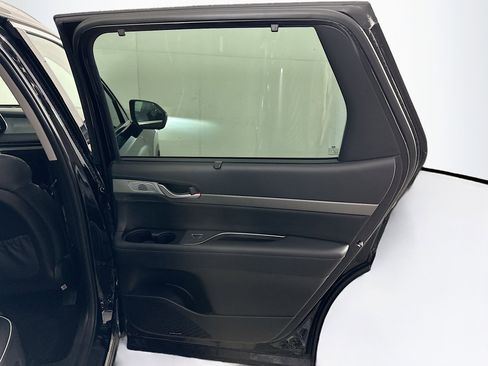 Used 2024 Hyundai Palisade SEL w/ Premium Package image 33