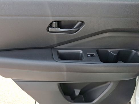 Used 2024 Nissan Pathfinder SV AWD/4WD image 19