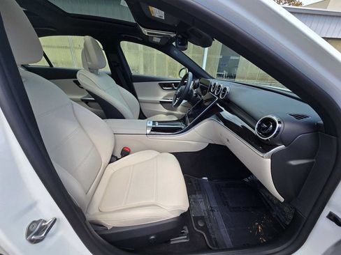 Used 2023 Mercedes-Benz C 300 Sedan image 11