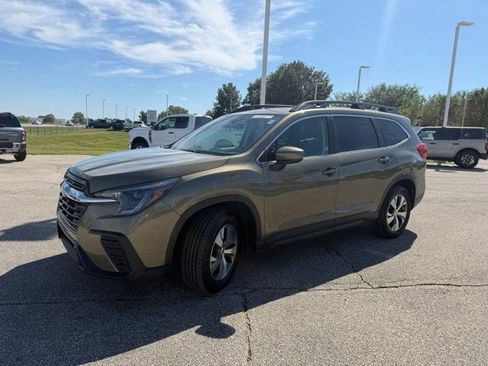 Used 2025 Subaru Ascent Premium AWD/4WD image 7