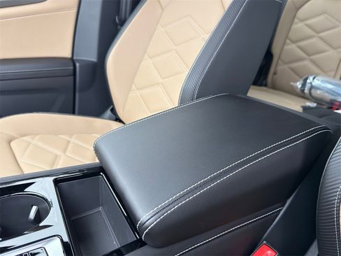 New 2026 Volkswagen Atlas Cross Sport SE image 28