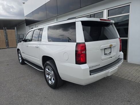 Certified 2017 Chevrolet Suburban Premier AWD/4WD image 3