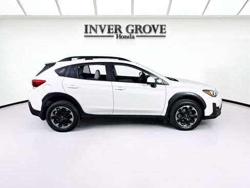 Used 2022 Subaru Crosstrek 2.0i Premium w/ Moonroof Package AWD/4WD image 4