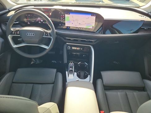 Certified 2025 Audi Q5 Premium Plus AWD/4WD image 2