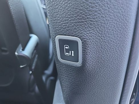 New 2026 Chrysler Pacifica Select w/ S Appearance Package image 79