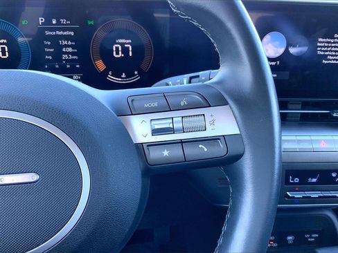 Used 2025 Hyundai Kona SEL image 13