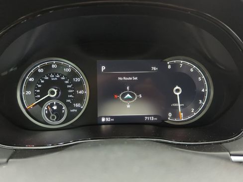 Used 2025 Genesis GV70 2.5T AWD/4WD image 12
