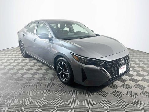 Used 2024 Nissan Sentra SV FWD image 3