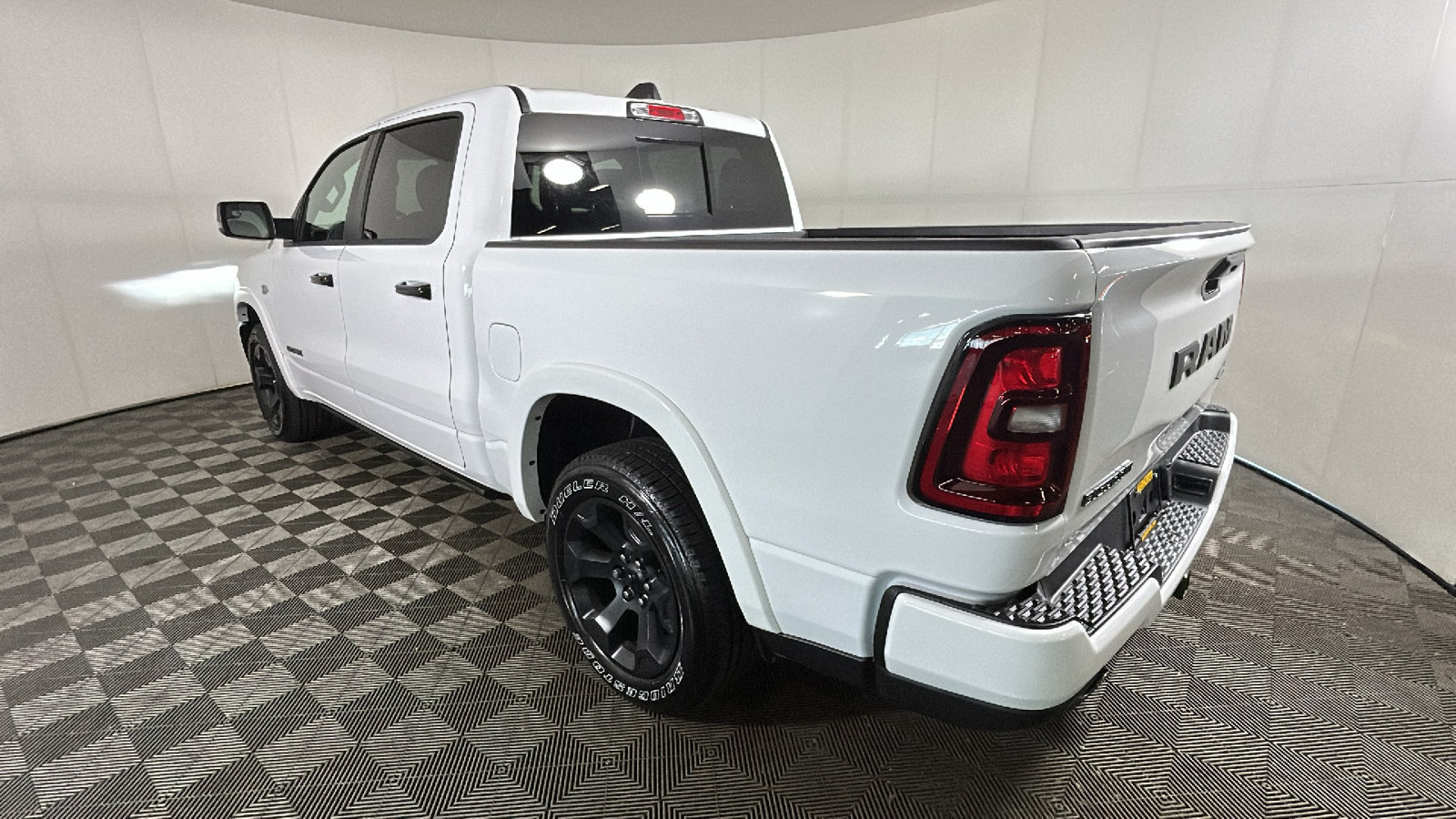 Used 2026 RAM 1500 Big Horn AWD/4WD image 5