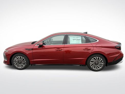 New 2025 Hyundai Sonata Limited image 5