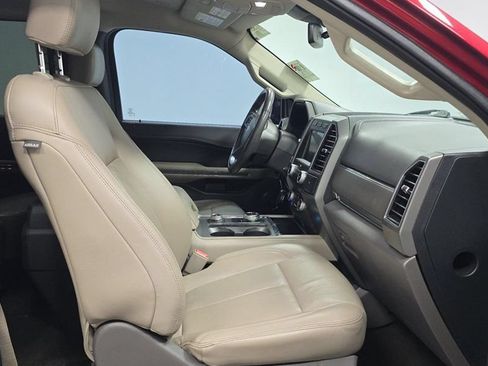 Used 2019 Ford Expedition Max XLT w/ Equipment Group 202A AWD/4WD image 8