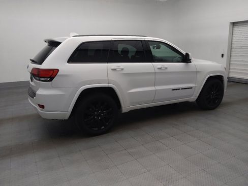 Used 2019 Jeep Grand Cherokee Altitude RWD image 10