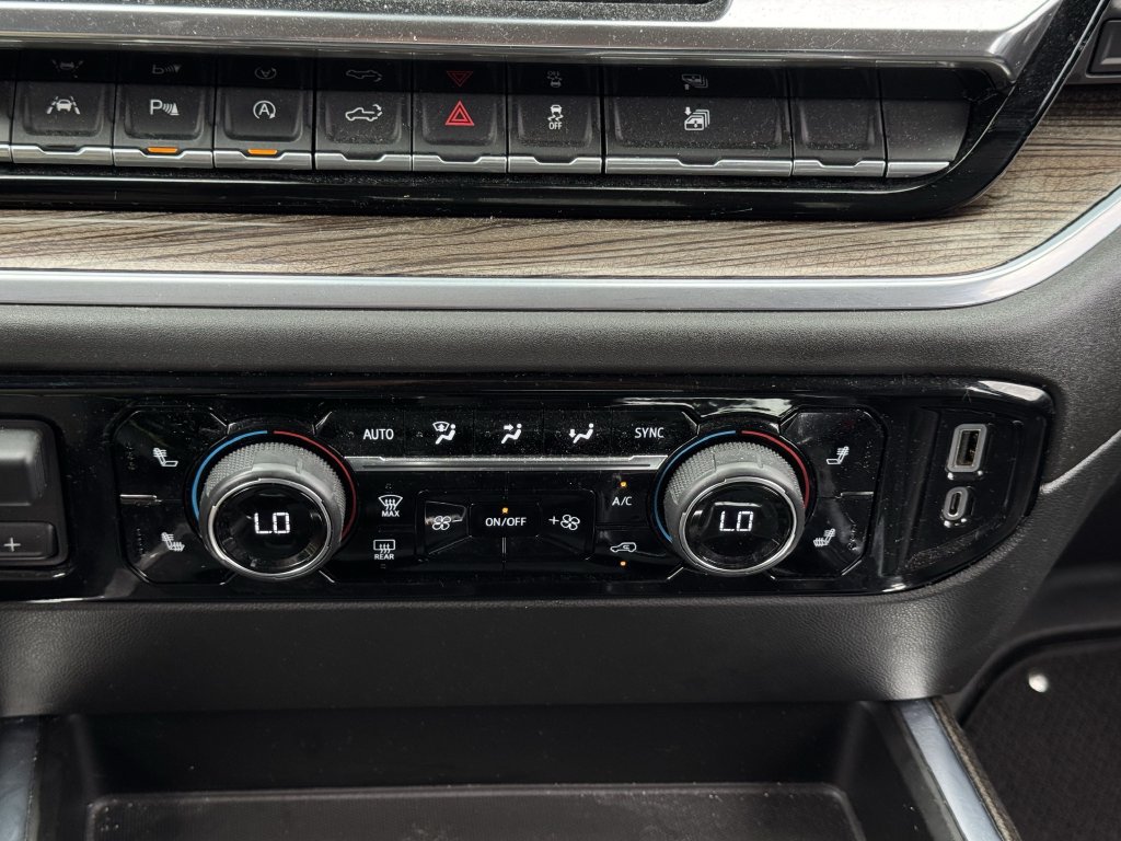 Used 2022 Chevrolet Silverado 1500 RST RWD image 19