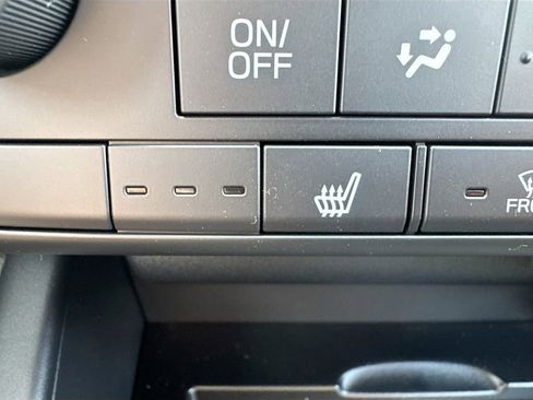 New 2026 Subaru Outback Premium image 18