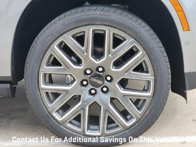 New 2027 GMC Yukon Denali Ultimate w/ LPO, Floor Liner Package AWD/4WD image 7