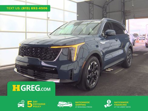 Used 2025 Kia Sorento S w/ Panoramic Sunroof Package image 1