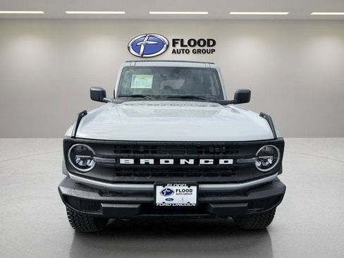 New 2026 Ford Bronco 4-Door w/ Sasquatch Package AWD/4WD image 2