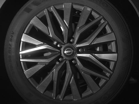 Used 2025 Nissan Altima 2.5 SV image 13