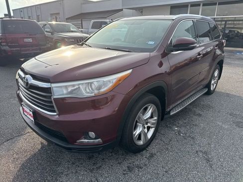 Used 2016 Toyota Highlander Limited image 26