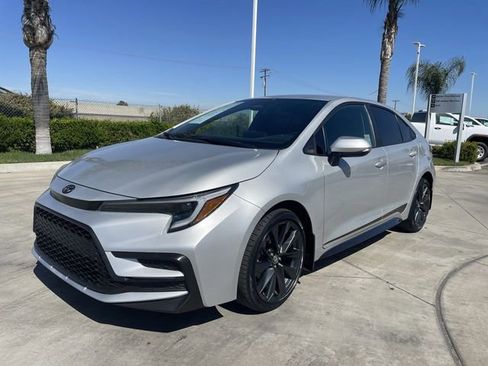Used 2024 Toyota Corolla SE image 1