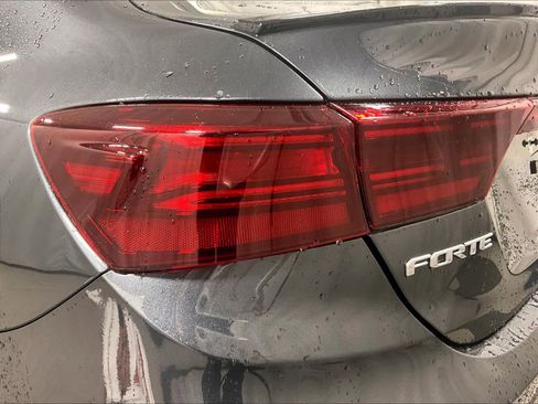 Used 2023 Kia Forte GT-Line w/ GT-Line Technology Package image 33