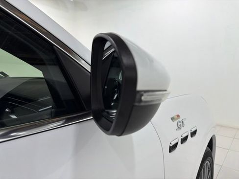 Used 2023 Maserati Grecale GT AWD/4WD image 26