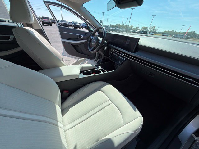 Used 2024 Hyundai Sonata SEL w/ Convenience Package FWD image 23
