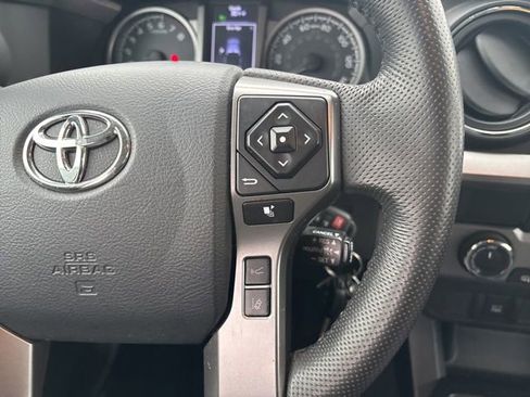 Certified 2019 Toyota Tacoma SR5 image 24