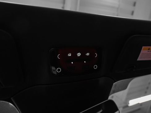 Certified 2025 Ferrari Roma Spider RWD image 60