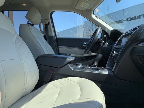Used 2017 Ford Explorer Platinum AWD/4WD image 35